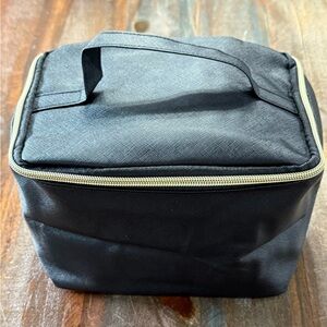 Ⓜ️Sassy + Chic Black Makeup Bag